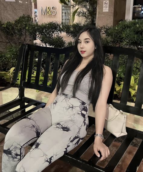 CARLA NIPAL @carlaafornia.